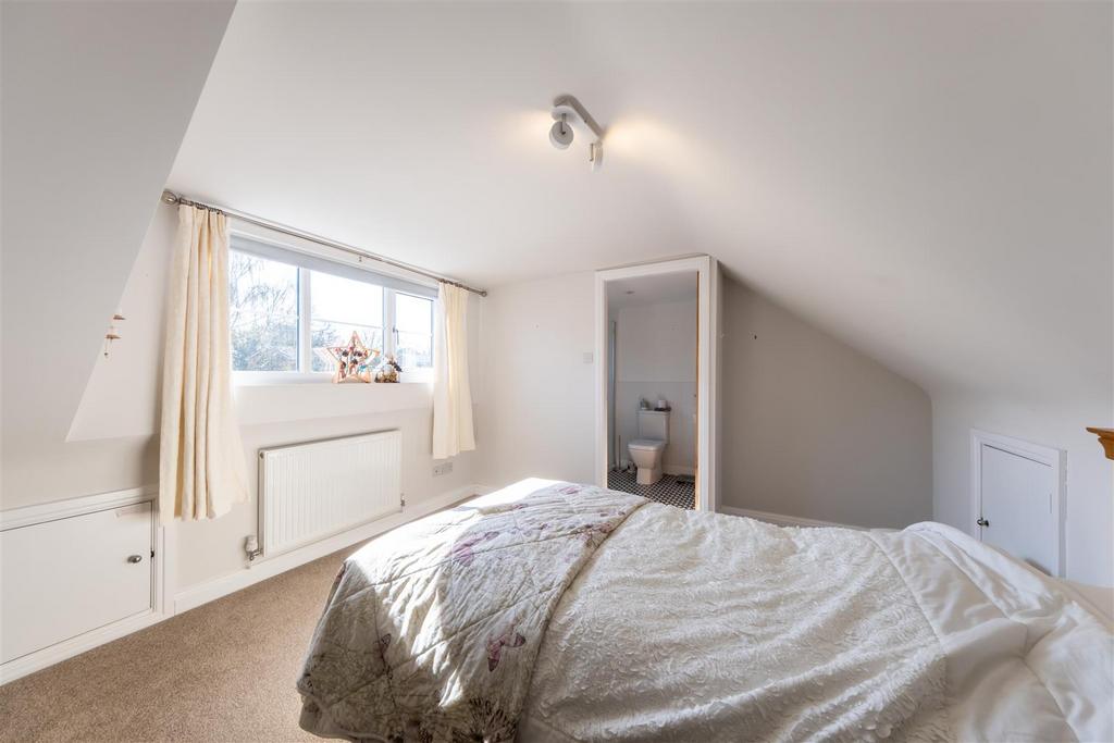 18 Grove Gardens-017.jpg