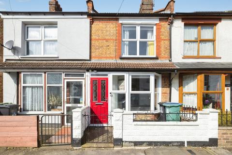 3 bedroom terraced house for sale, Chester Road, Watford