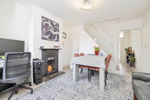 3 bedroom terraced house for sale, Chester Road, Watford