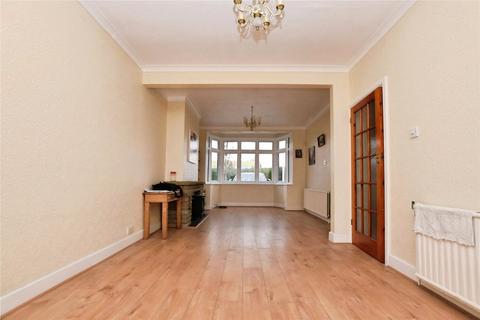 3 bedroom terraced house to rent, Christie Gardens, Chadwell Heath, Romford, RM6