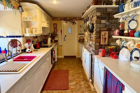 4 bedroom house for sale, Main Street, Barton-Le-Street, Malton