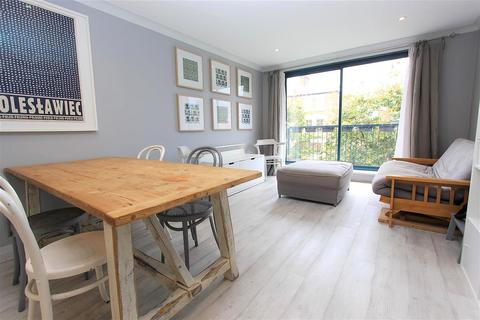 undefined, Tottenham Lane, Crouch End, N8
