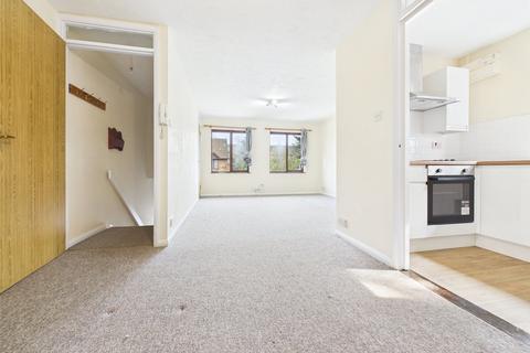 undefined, Hawthorne Crescent, West Drayton UB7