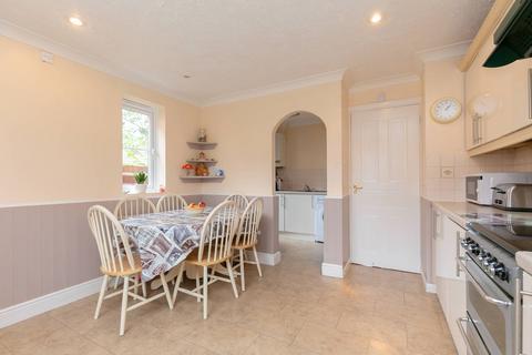 undefined, Marshall Road, Crawley RH10