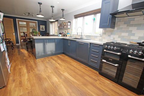 undefined, Rochester Close, Eastbourne, BN20 7TW