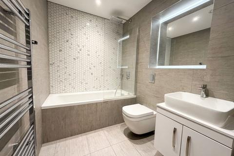 2 bedroom apartment to rent, Papermill House, Oxford Road, UB8