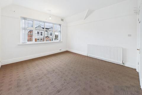 4 bedroom detached house for sale, Uppingham Road, Leicester