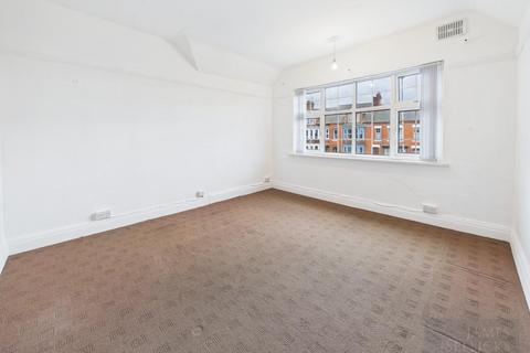 4 bedroom detached house for sale, Uppingham Road, Leicester