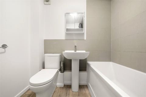 1 bedroom flat for sale, Parry Drive, Weybridge, Surrey, KT13