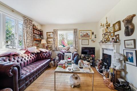 2 bedroom detached house for sale, Gresham Road, Staines-upon-Thames, TW18