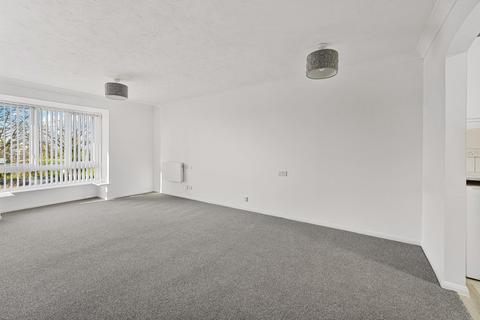 undefined, Farm Close, Staines-upon-Thames, TW18