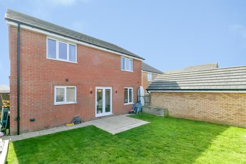 4 bedroom detached house for sale, Railway Road, Rhoose, Barry