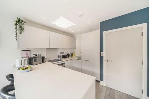 2 bedroom terraced house for sale, Graveney Mews, Mitcham CR4