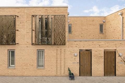 2 bedroom terraced house for sale, Graveney Mews, Mitcham CR4