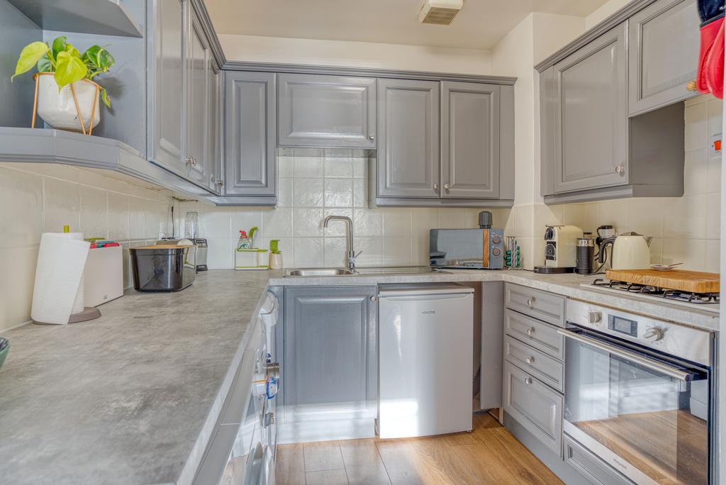 54 Wavely Street, St Albans-5