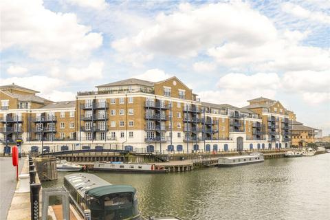 1 bedroom flat for sale, Drake House, 4 Victory Place, London, E14