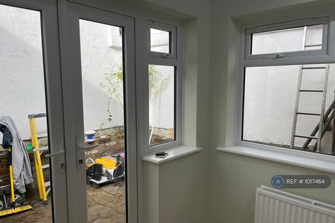 undefined, Castle Walk, Reigate, RH2