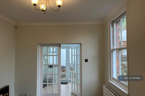 undefined, Castle Walk, Reigate, RH2