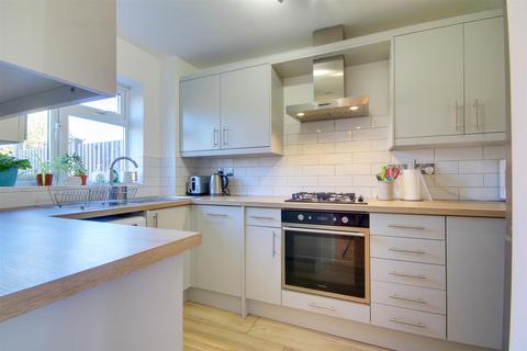 3 bedroom terraced house for sale, Edinburgh Drive, St. Ives