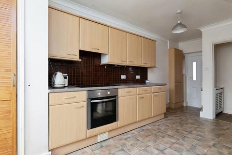 3 bedroom terraced house for sale, Maybury Road, Barking, IG11
