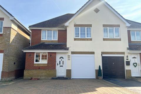 Crosshaven, Littlehampton