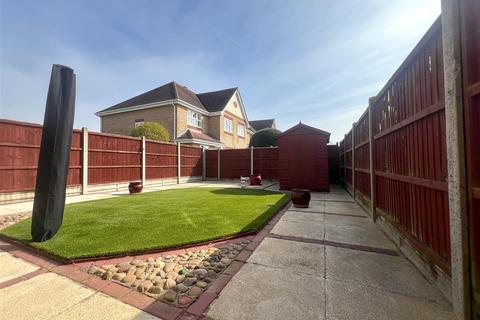 3 bedroom semi-detached house for sale, Crosshaven, Littlehampton