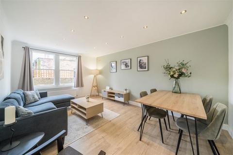 2 bedroom flat for sale, Northbourne Road, London SW4