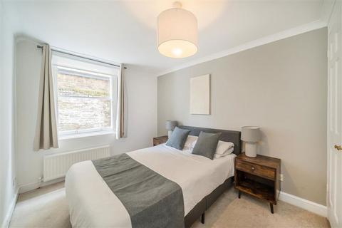 2 bedroom flat for sale, Northbourne Road, London SW4