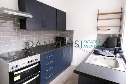 2 bedroom terraced house to rent, Rydal Street, Leicester LE2