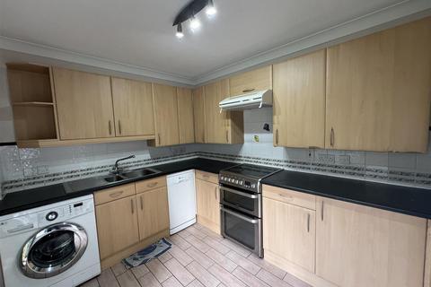 2 bedroom flat for sale, Hawkesbury Mews, Darlington