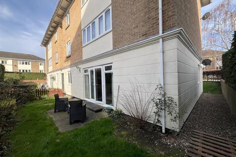 2 bedroom flat for sale, Hawkesbury Mews, Darlington