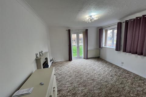 2 bedroom flat for sale, Hawkesbury Mews, Darlington