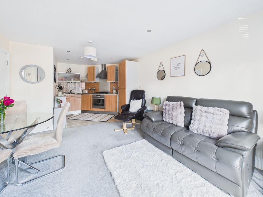 Kitchen/Living Area