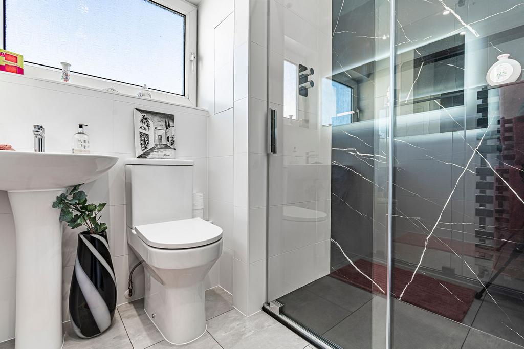Family Shower Room