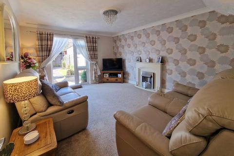 2 bedroom terraced house for sale, Teal Avenue, Chelmsford CM3