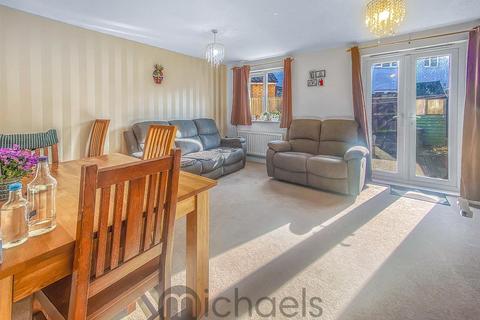 3 bedroom terraced house to rent, Kirk Way, Colchester, CO4 5ZN