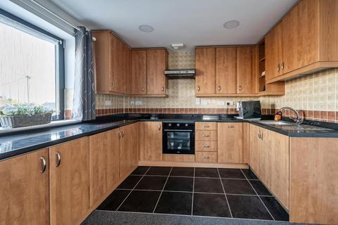 2 bedroom flat for sale, Audley House,  Buckingham Road,  Bicester,  Oxfordshire,  OX26