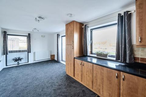 2 bedroom flat for sale, Audley House,  Buckingham Road,  Bicester,  Oxfordshire,  OX26