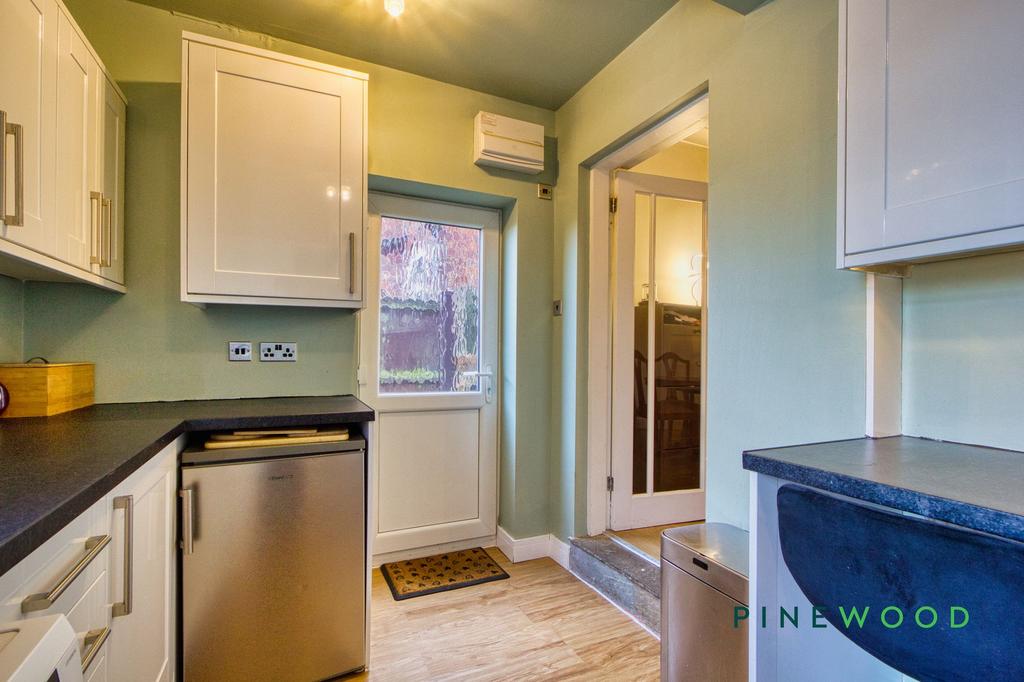 Kitchen / Breakfast Room