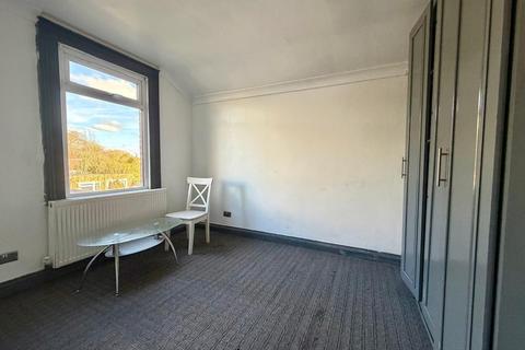 undefined, Feltham TW14