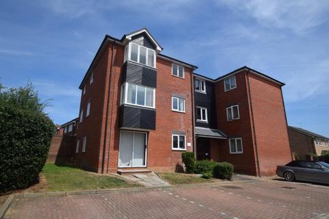 2 bedroom flat to rent, Ranger Walk, Colchester, CO2