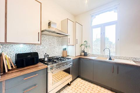 2 bedroom flat for sale, Alexandra Drive, Liverpool, L17