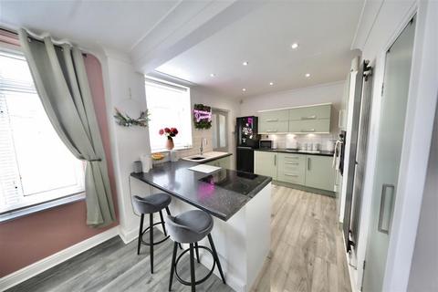 undefined, Strensall Road, Hull