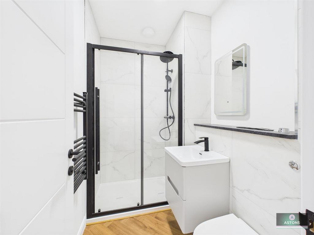 CAM02202 G0-PR0637-STILL027.jpg