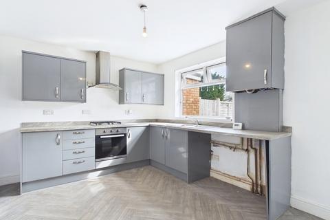 2 bedroom terraced house to rent, Montagu Road, Peterborough PE4