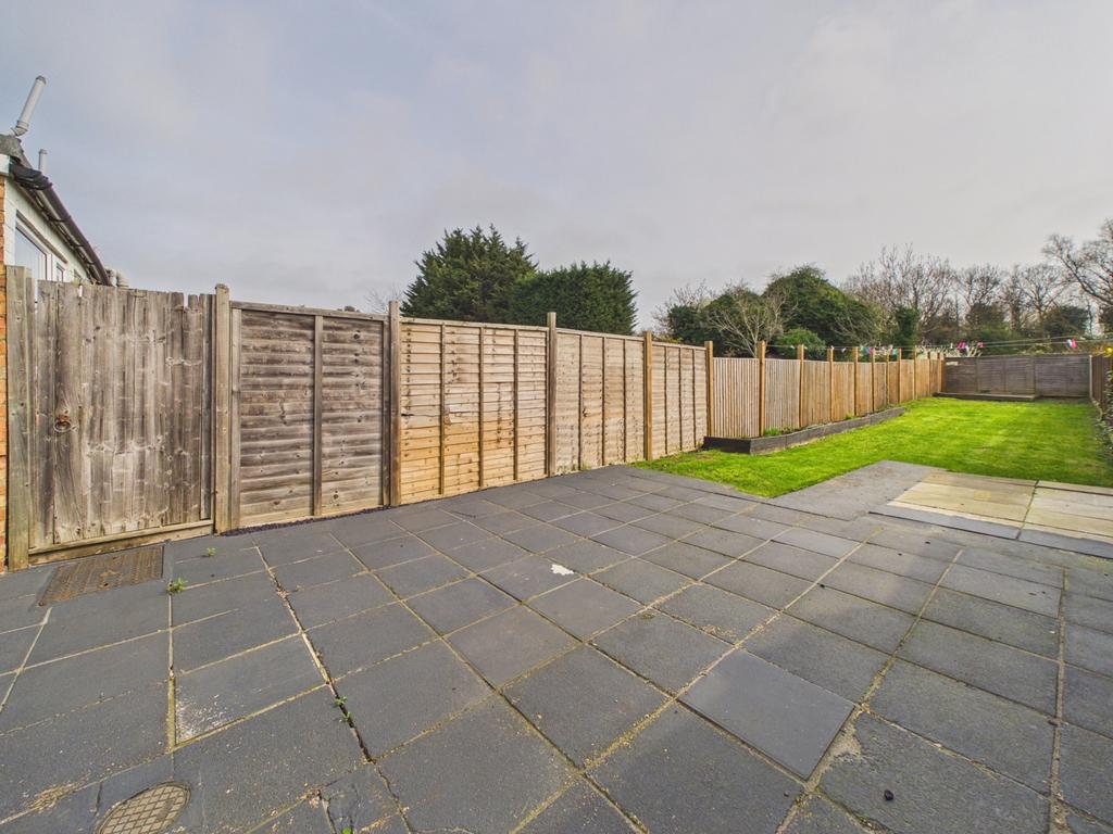 Cam01909 g0 pr0482 still017