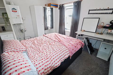 undefined, Bargoed CF81