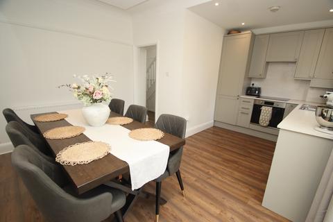 3 bedroom semi-detached house for sale, Court Road, Orpington, BR6