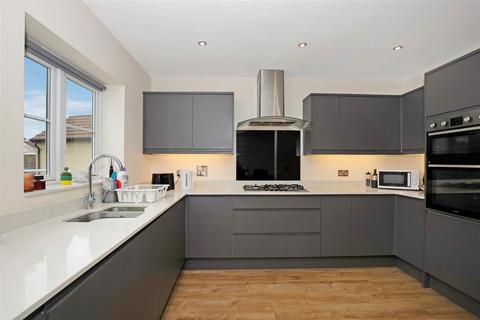 3 bedroom detached house for sale, The Causeway, Bristol BS36