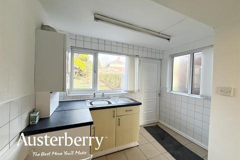 3 bedroom townhouse to rent, Broadway, Stoke-On-Trent ST3